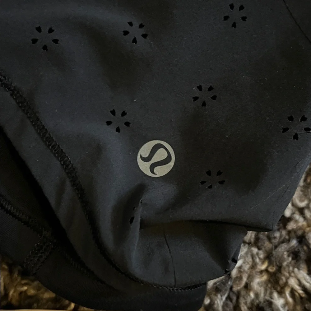 Lululemon Skort - Picture 5 of 6